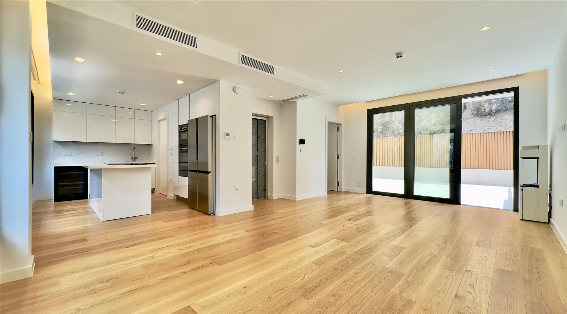 Image of House - 4 Bedrooms - 3 Bathrooms for Rental in North Gorge-Gibraltar, Image 1